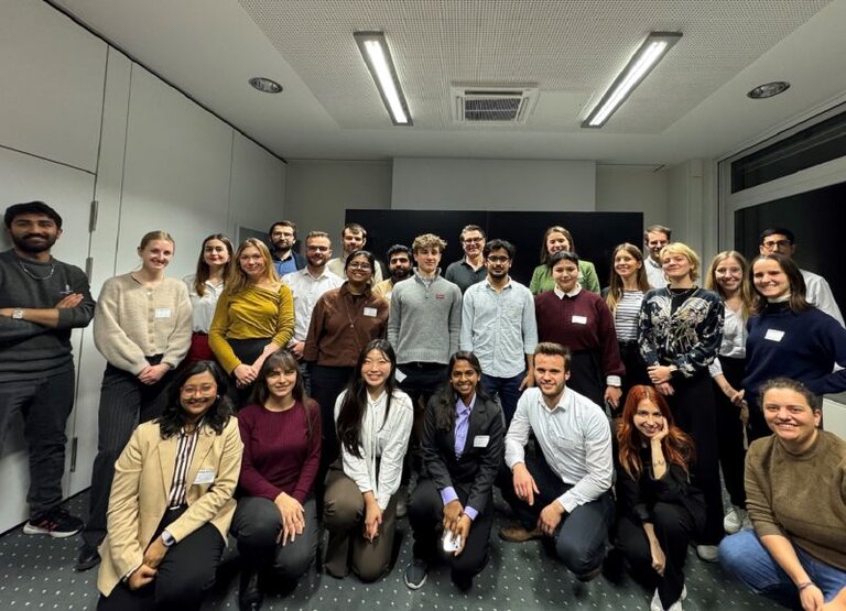 Studierende der TUM und Develey-Team bei der Projektwoche 2025 – Kooperation für Nachhaltigkeit und Perspektivwechsel